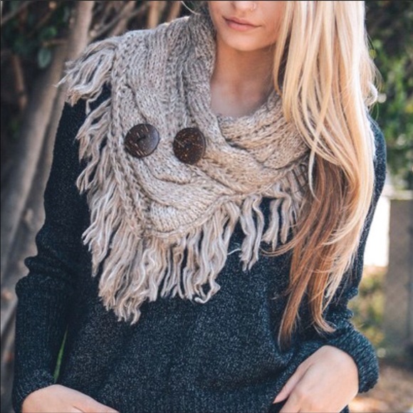 Fringe knit Wrap Infinity Scarf Button Mocha - Picture 2 of 4